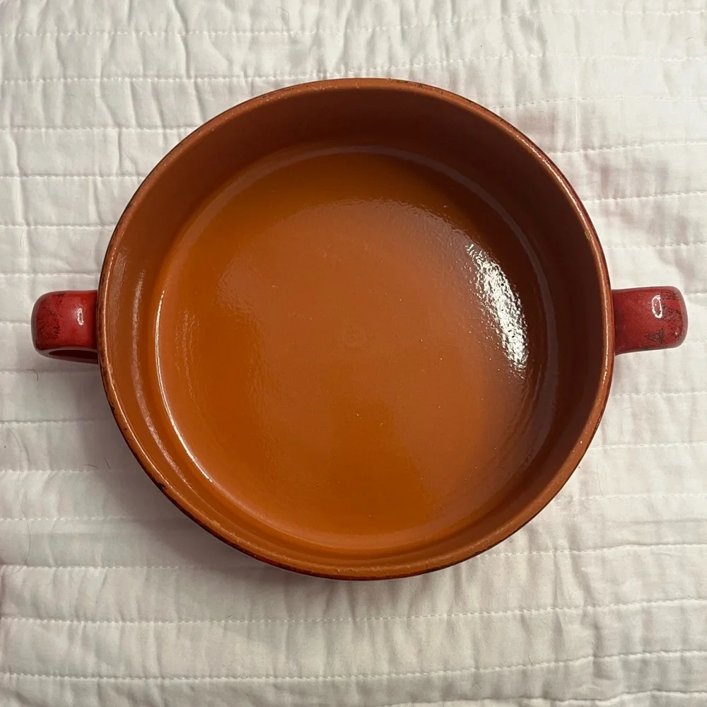 De silva two handled Terra cotta casserole dish with lid